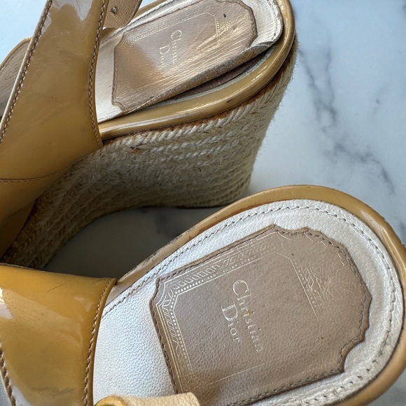 Christian Dior Yellow Patent Leather Bow Accents Espadrilles Size 39 - Picture 4 of 6